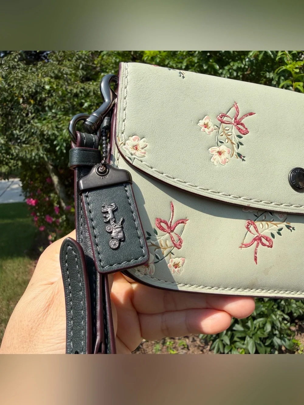 Coach 1941 Clutch With Floral Bow Print 27082 - Picture 2 of 12